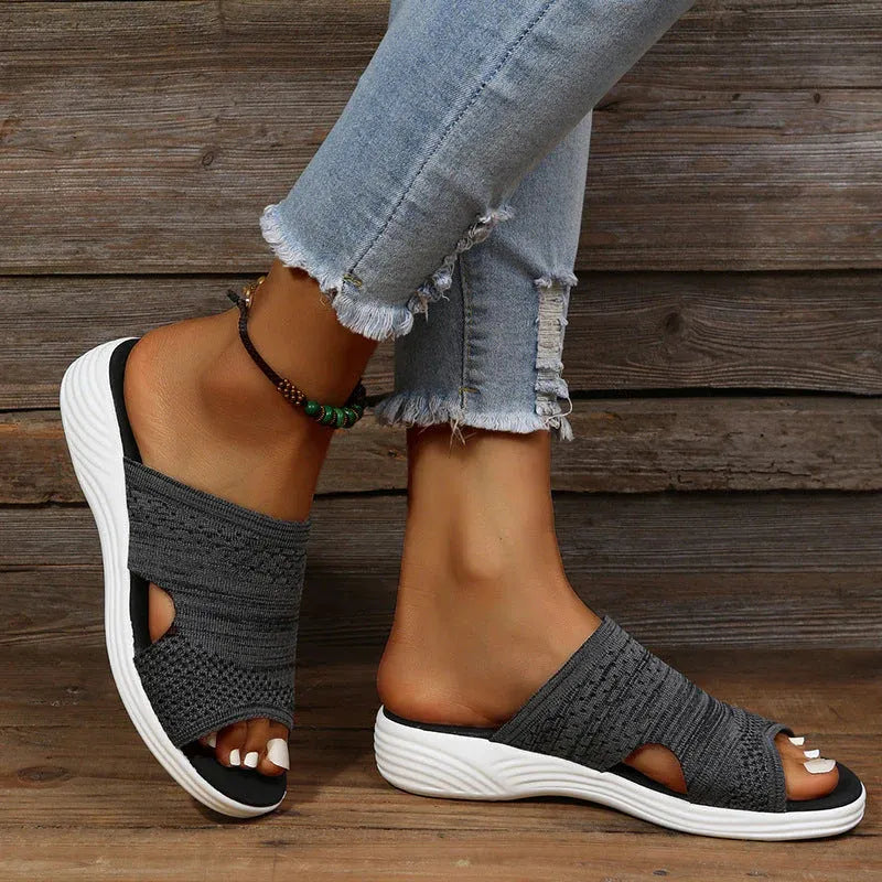 OrthoFeet⢠| Orthopedische comfortabele sandalen met sleehak