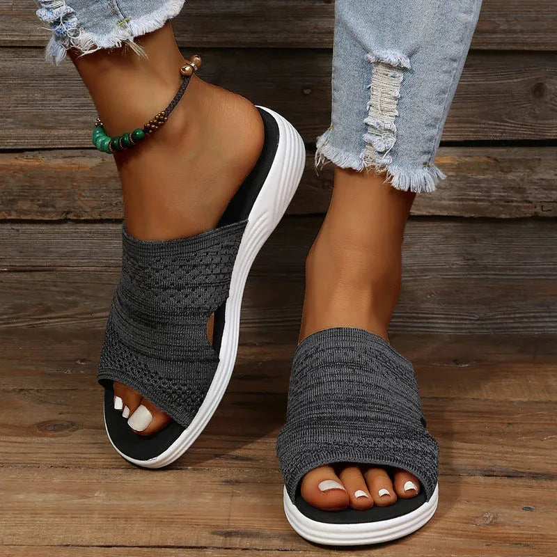 OrthoFeet⢠| Orthopedische comfortabele sandalen met sleehak