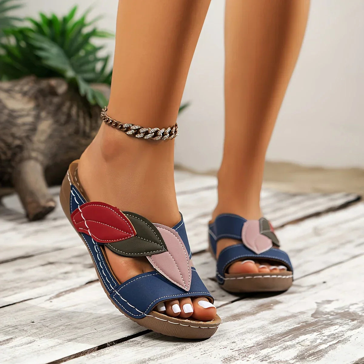 Reeva™ | Slip-on Sandalen