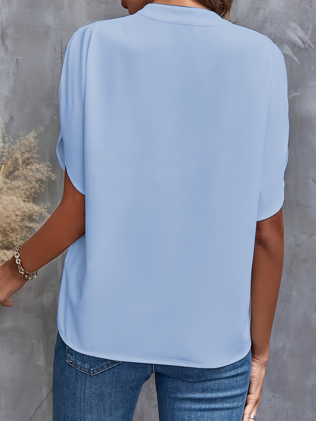 Sorelia™ | Blouse met V-Hals en Vlindermouwen