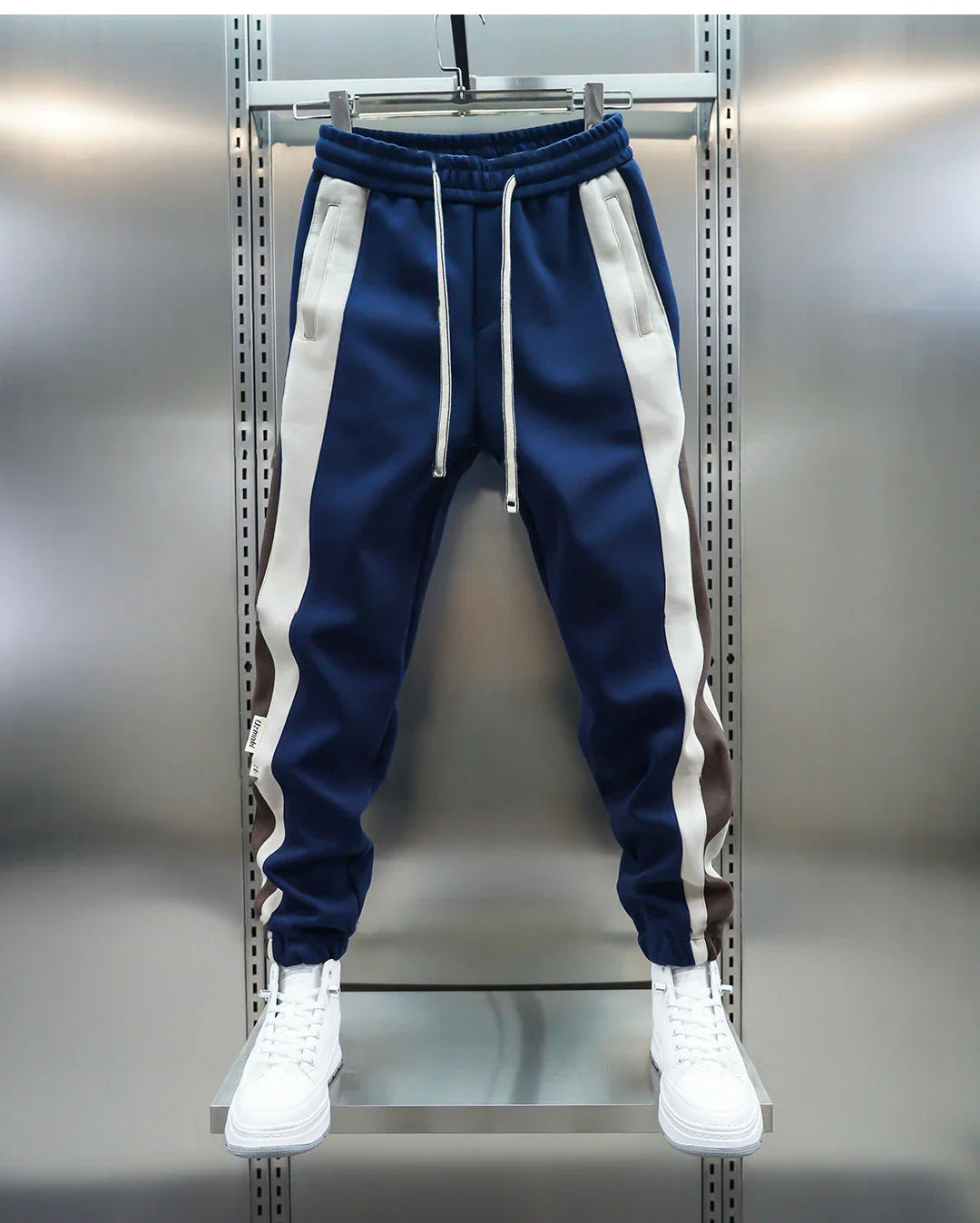 Van Der Waal Mode™ | Trendy broek met contrasterende strepen