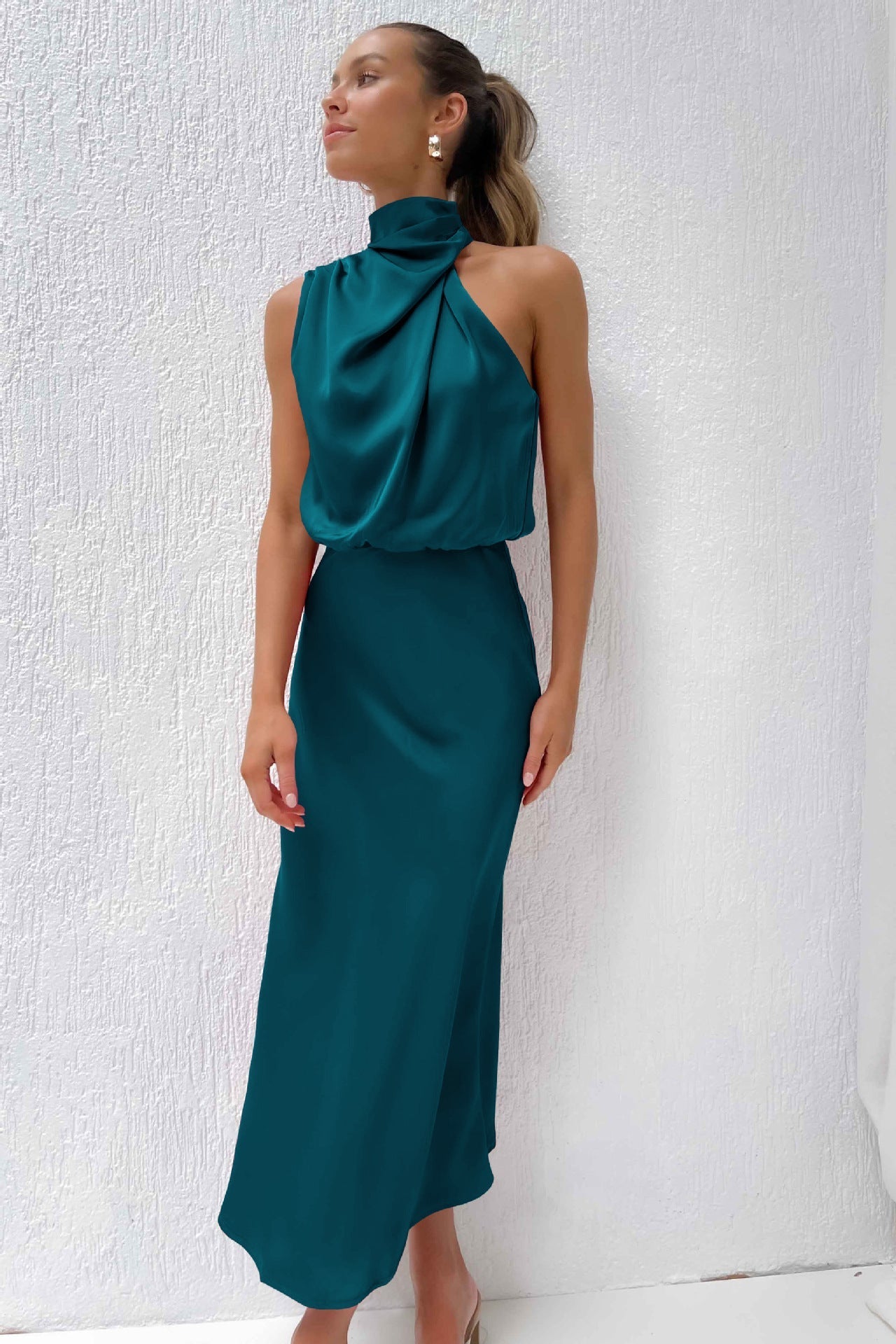 Carlina™ | Satijnen maxi-jurk met halterhals