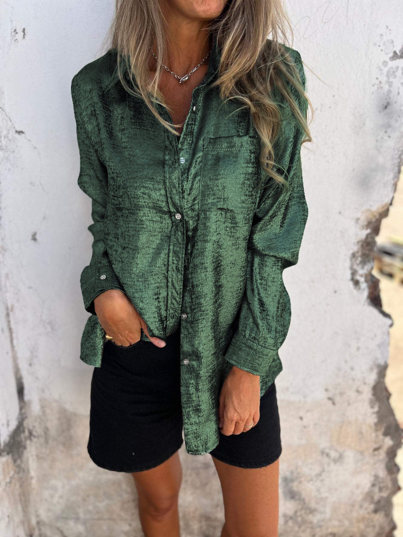 Rhaelle™ | Glanzende Chic Blouse met Knopen