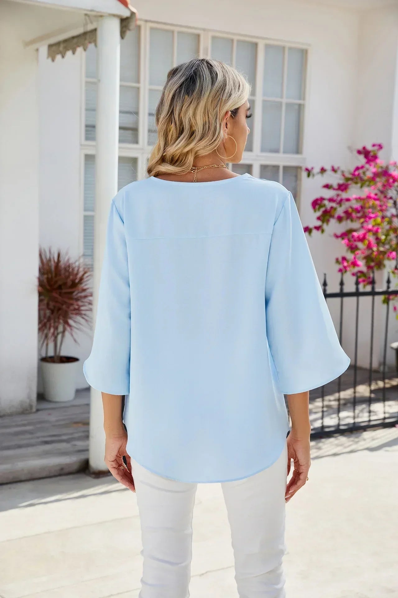 Aloura™ | Lichtgewicht Blouse met V-Hals