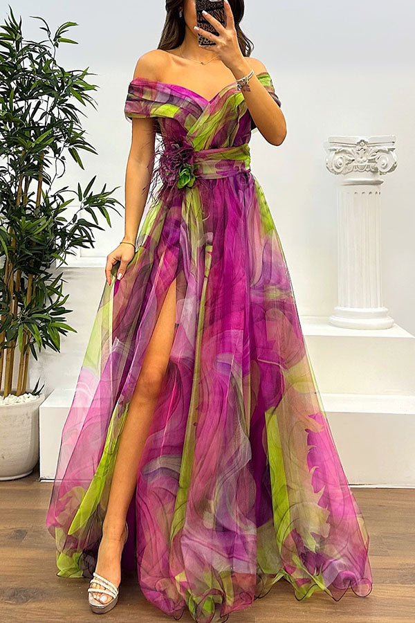 Jinnie™ | Tule maxi-jurk met veren, plooien en split