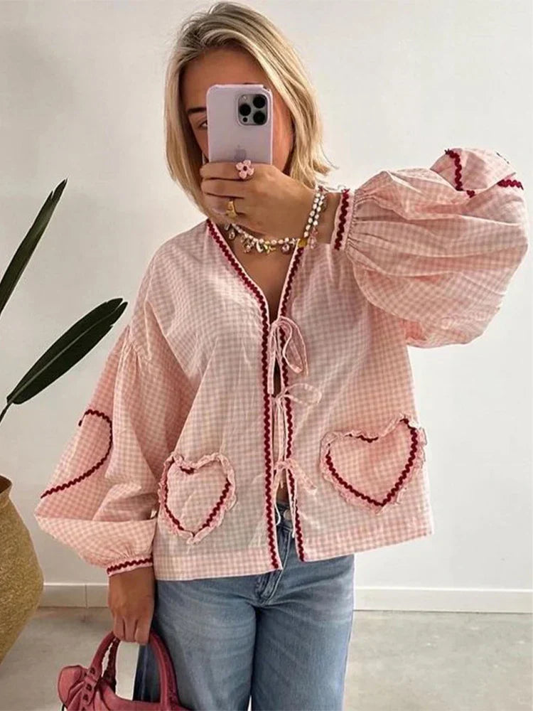 Clarene™ | Speelse Blouse met Hartdetails