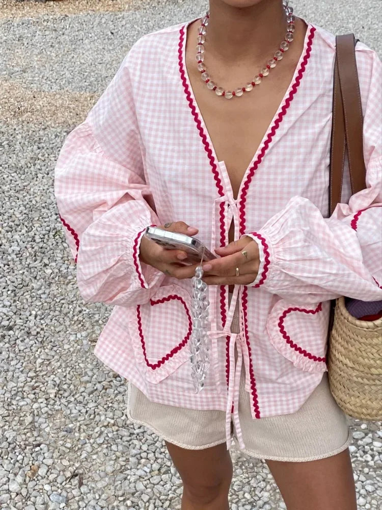 Clarene™ | Speelse Blouse met Hartdetails