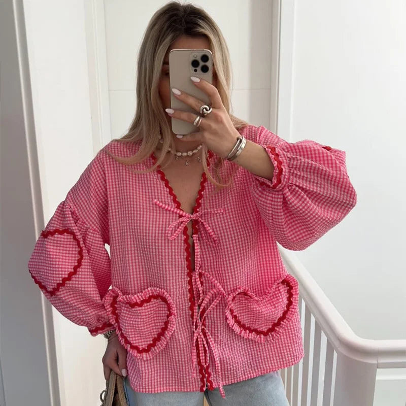 Clarene™ | Speelse Blouse met Hartdetails