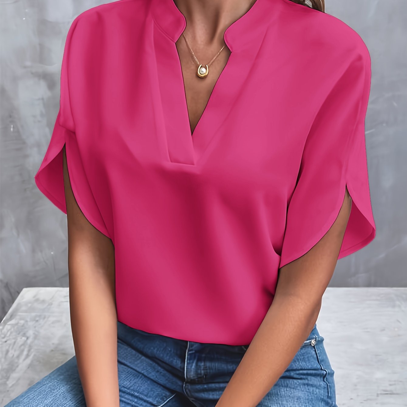 Sorelia™ | Blouse met V-Hals en Vlindermouwen
