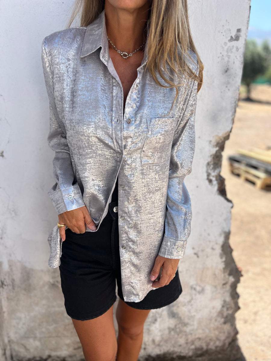 Rhaelle™ | Glanzende Chic Blouse met Knopen