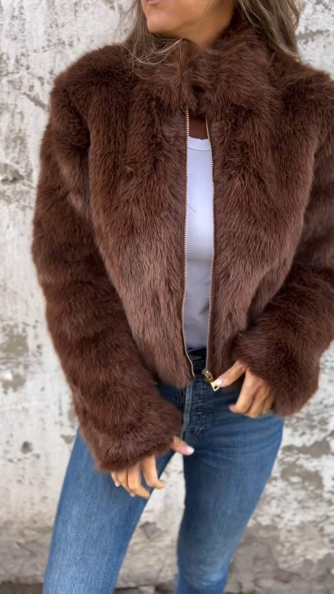 Kaely™ | Korte luxe imitatiebontjas